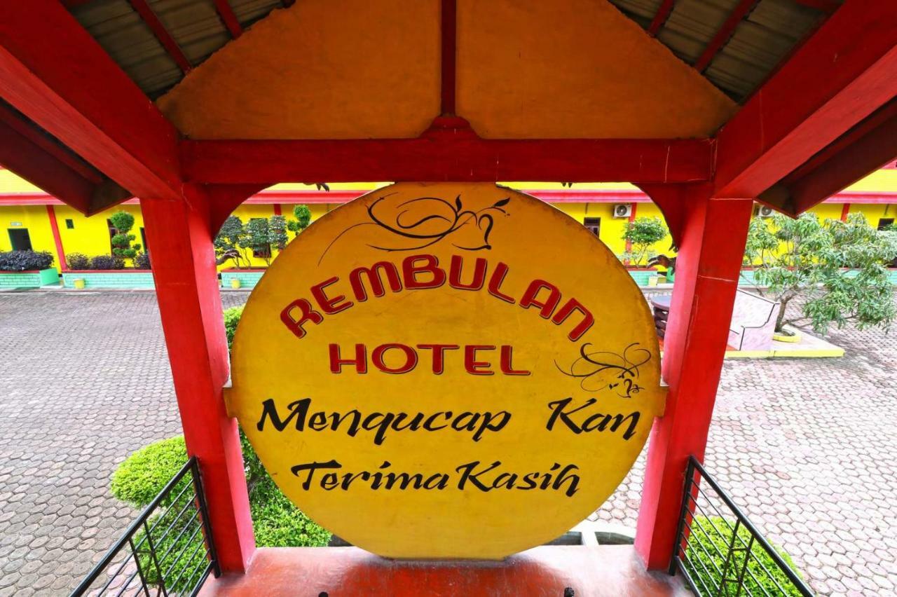 Hotel Rembulan Tebing Tinggi Екстер'єр фото